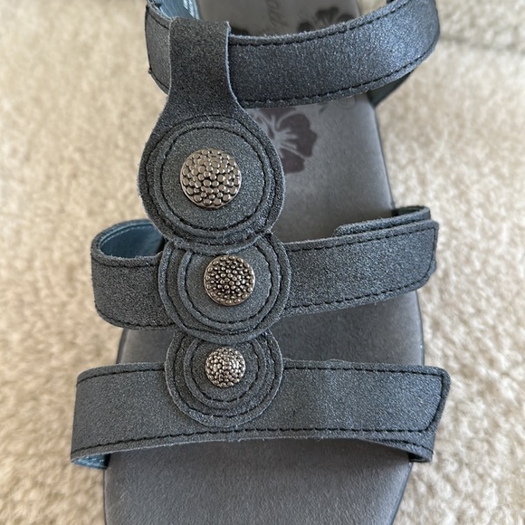 Propet OrthoLite Sandals - Picture 12 of 17